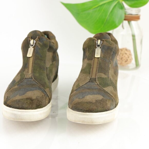 Blondo Womens Glenda Boot Size 9 Waterproof Camo Green Suede Hidden Wedge Heel - Picture 2 of 12